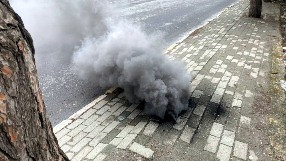 Tedirgin eden görüntü... Yeraltından dumanlar yükseldi
