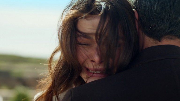 Uzak Şehir yeni bölümüyle tarihi rekor kırdı! Tüm kategorilerde birinci oldu