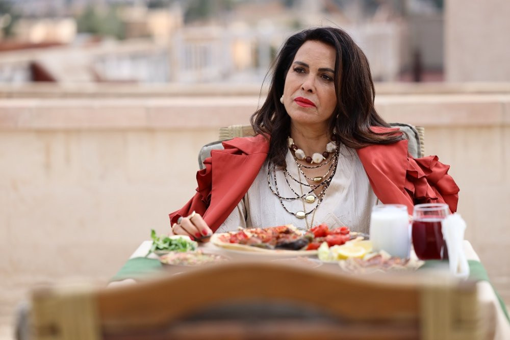 Uzak Şehir yeni bölümüyle tarihi rekor kırdı! Tüm kategorilerde birinci oldu