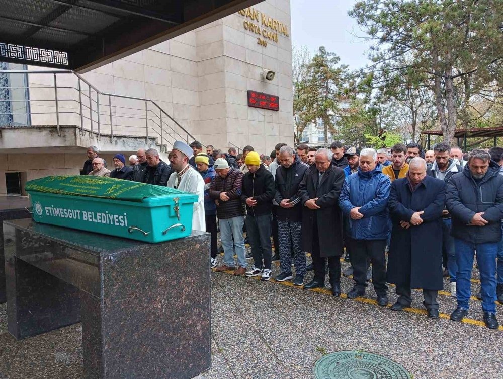 Sahte içkiden tedavi görüyordu! Taha yaşam savaşını kaybetti