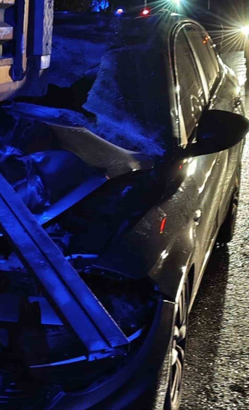 Alanya’da feci kaza! TIR ile otomobil çarpıştı: 1 ölü, 2 yaralı