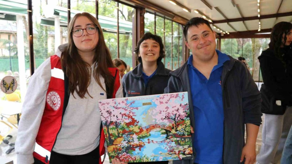 Düzce'de kusursuz çalışanlara hediye