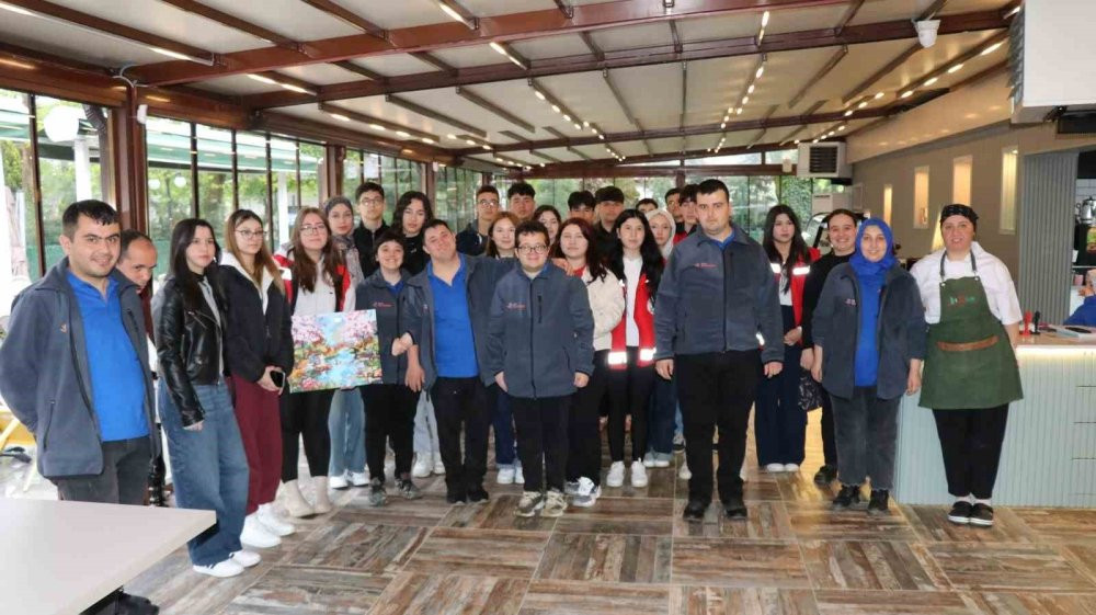 Düzce'de kusursuz çalışanlara hediye