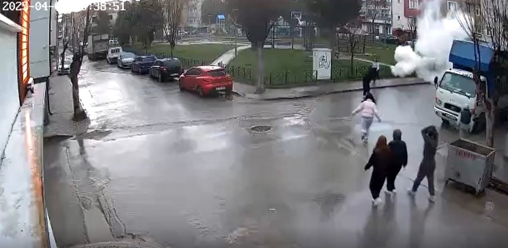 Eskişehir’de camiden çaldıkları yangın tüpüyle oyun bayılttı: Polis alarma geçti!