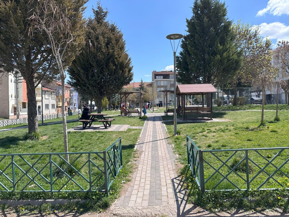 Eskişehir’de camiden çaldıkları yangın tüpüyle oyun bayılttı: Polis alarma geçti!