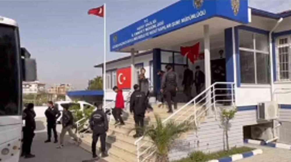 Hatay’da kaçak göçmenlere operasyon! 3 organizatörde tutuklandı
