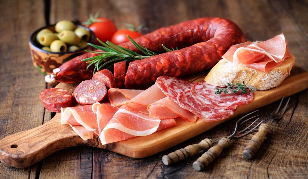islenmis-et-urunleri-nelerdir-1024x597.jpg
