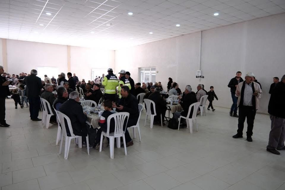 Sarıgöl’de vatandaşlar yağmur duasına çıktı