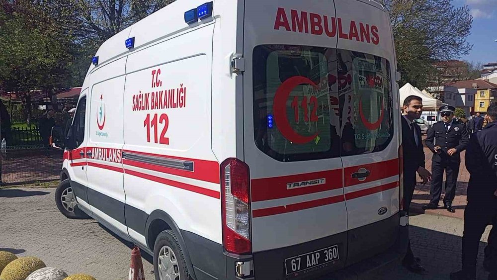Zonguldak’ta korkunç kaza: Otomobil yaya çarptı