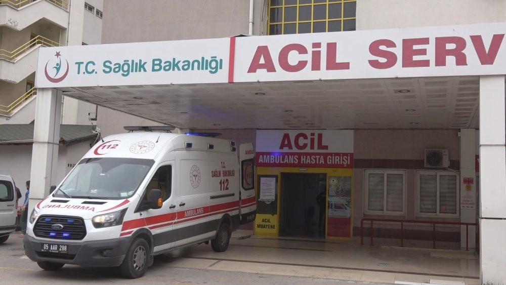 Amasya’da korkunç kaza! Direksiyon başında kalp krizi geçirdi