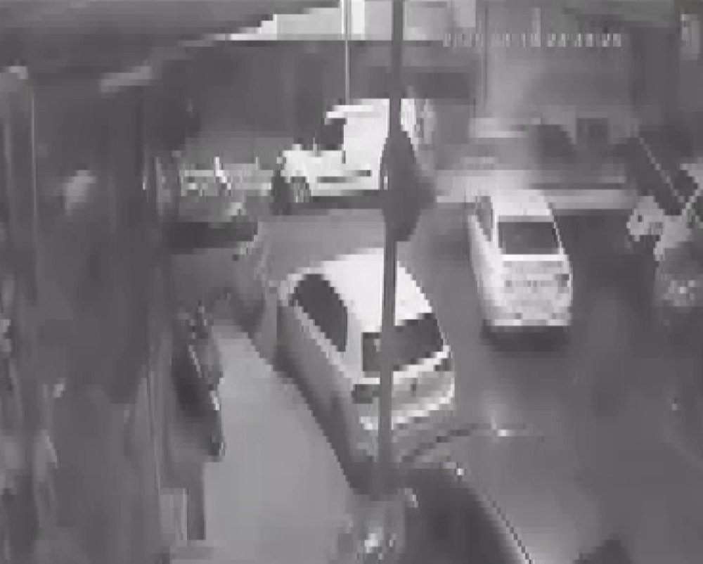 İstanbul’da gece kâbusu: Kamyonet 9 aracı biçti