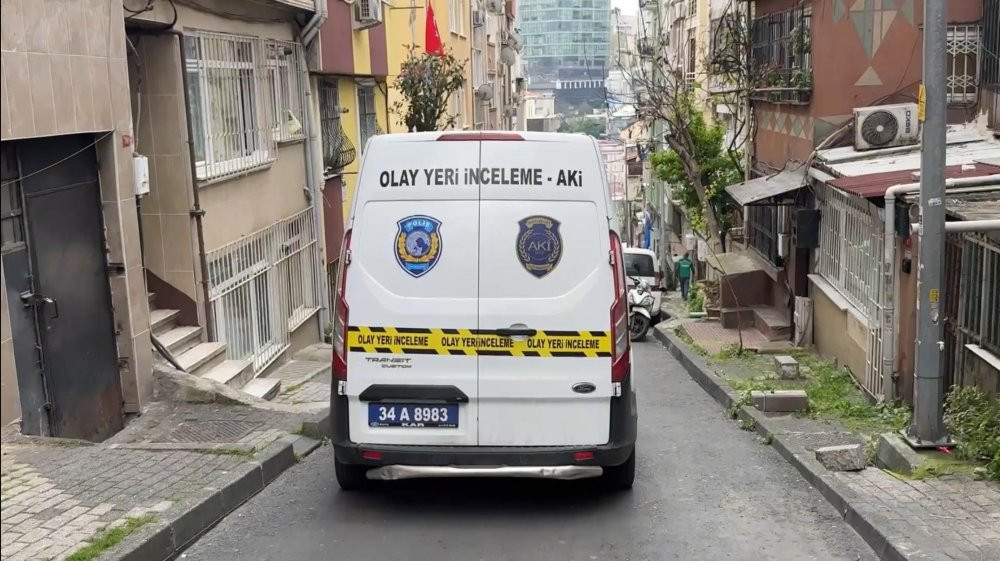 Şişli'de sır gibi ölüm! Futbolcu evinde kanlar içerisinde bulundu