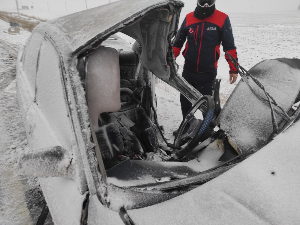 Kayseri'de tipi nedeniyle 755 kişi mahsur kaldı!