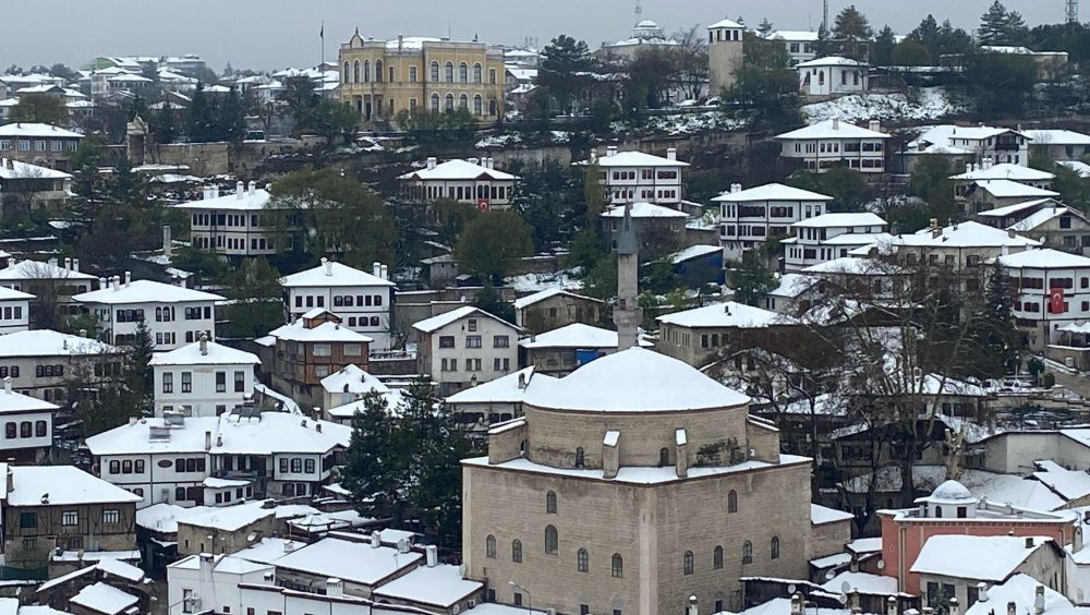 Safranbolu beyaza büründü