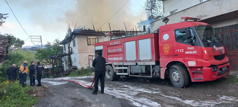 Zonguldak’ta yangın felaketi: Ev harabeye döndü