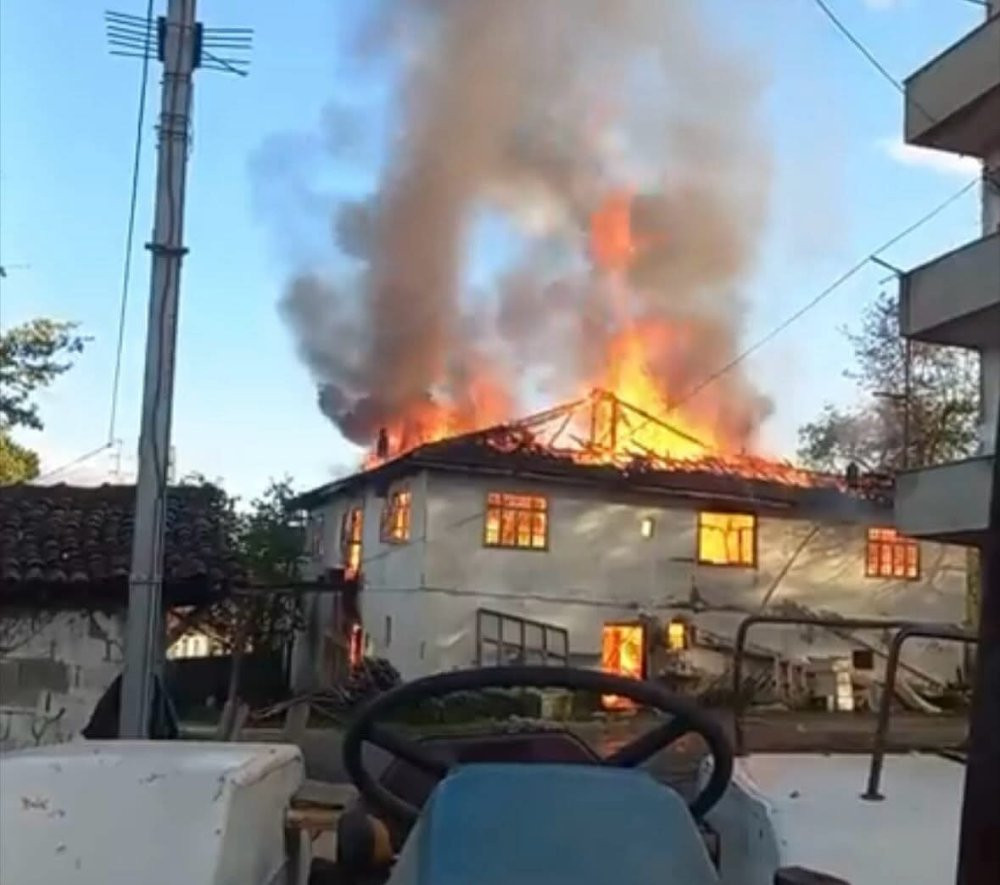 Zonguldak’ta yangın felaketi: Ev harabeye döndü