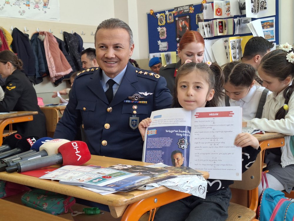 İlkokul çocuklarından Mehmetçiğe duygu dolu mektuplar:  Şırnak'tan cevap geldi