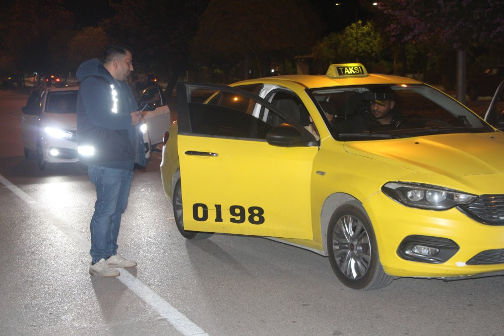 Adana’da huzur ve güven operasyonu! Silah ve uyuşturucu ele geçirildi: Çok sayıda gözaltı var