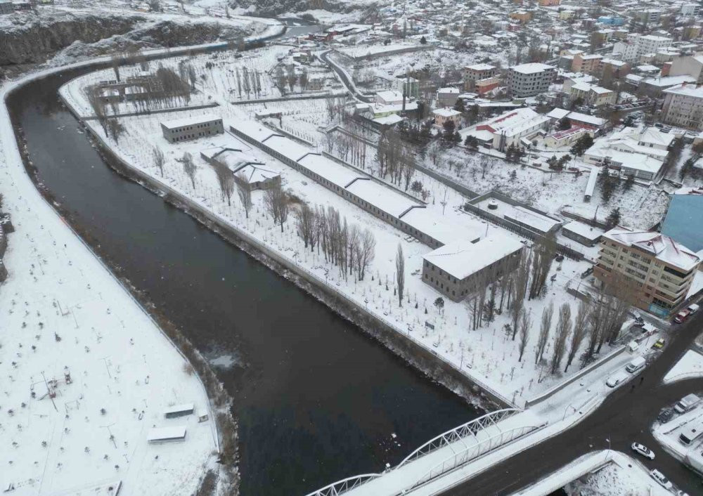 Ardahan beyaza büründü: Dronla görüntülendi
