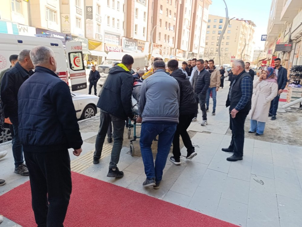 Giyim mağazasında dehşet! 1 ölü, 4 yaralı