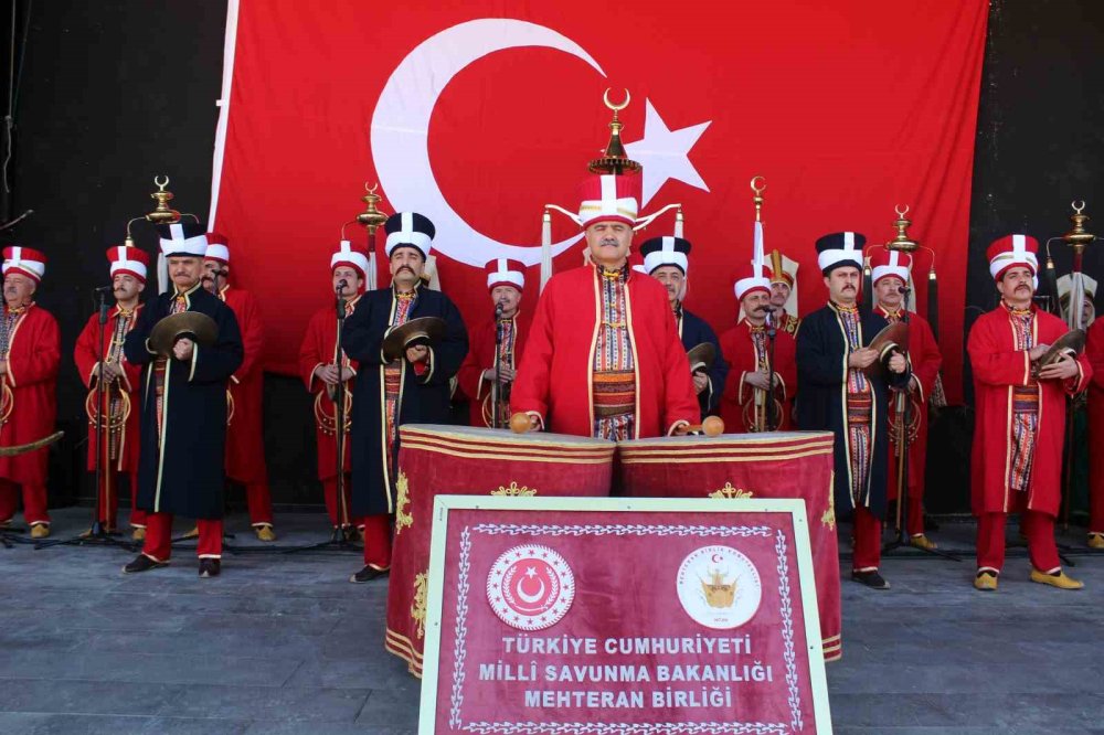 Kızlar Tepesi’nde mehteran şöleni!