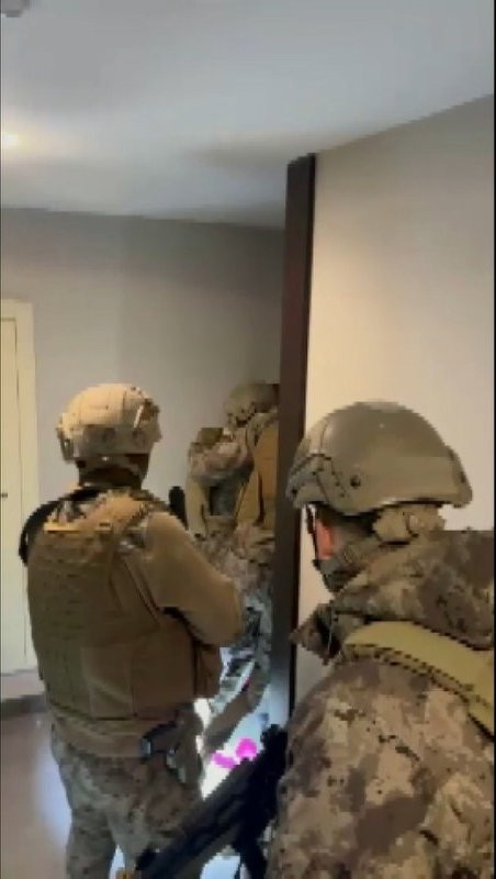 İstanbul'da Alman ve Türk polisi azılı çeteyi çökertti: Liderleri kırmızı bültenle aranıyordu