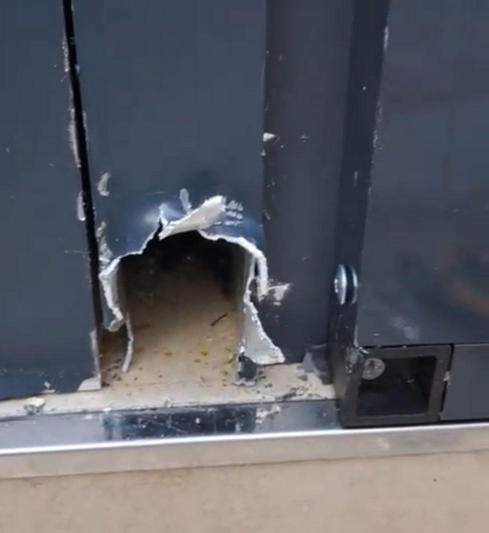 Düzce’de pervazdan gelen esrarengiz sesler vatandaşları alarma geçirdi: İtfaiyenin operasyonu ile kurtarıldı