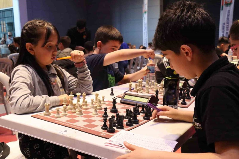 Şanlıurfa’da ödüllü satranç turnuvası