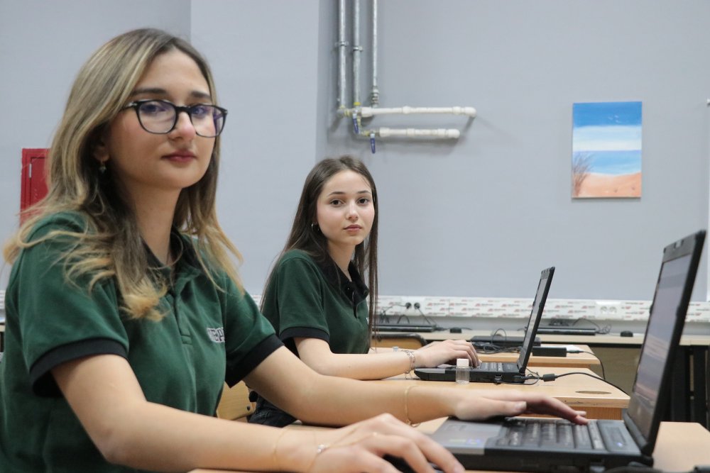 17 yaşındaki Nisa'dan dünyayı ayağa kaldıracak buluş! Annesinin kalp krizi geçirmesi hayatını değiştirdi