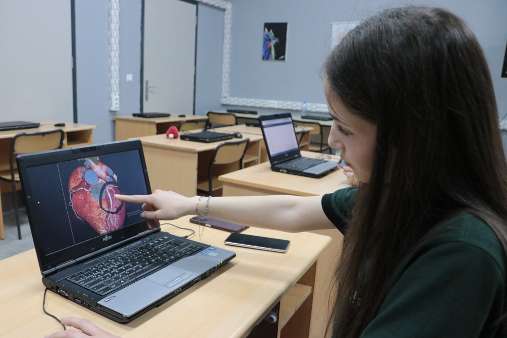17 yaşındaki Nisa'dan dünyayı ayağa kaldıracak buluş! Annesinin kalp krizi geçirmesi hayatını değiştirdi