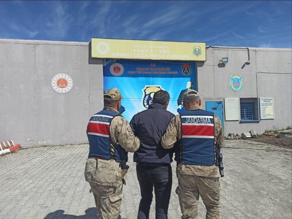 FETÖ firarisi KArs'ta yakayı ele verdi