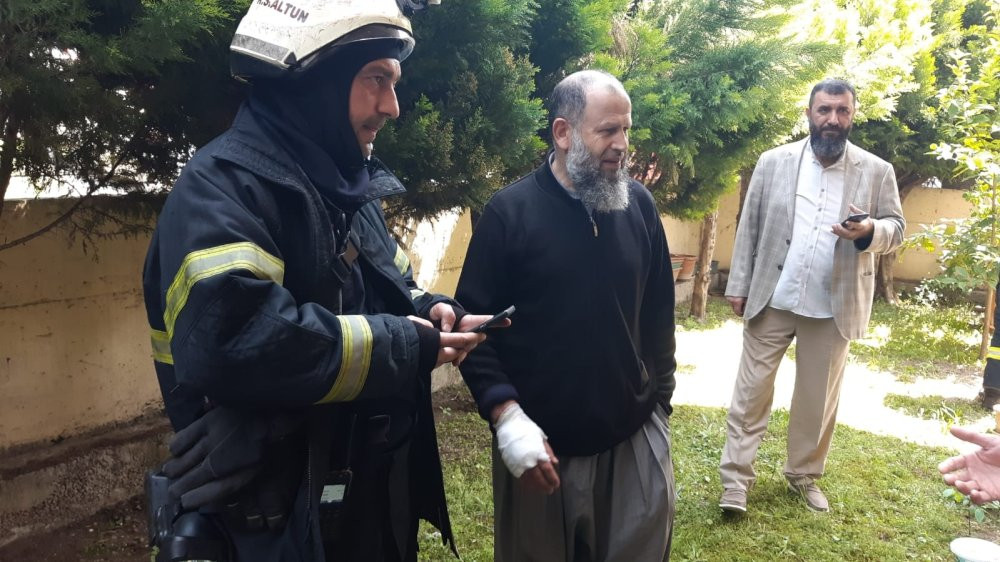 Körfez’de ev alevlere teslim oldu!