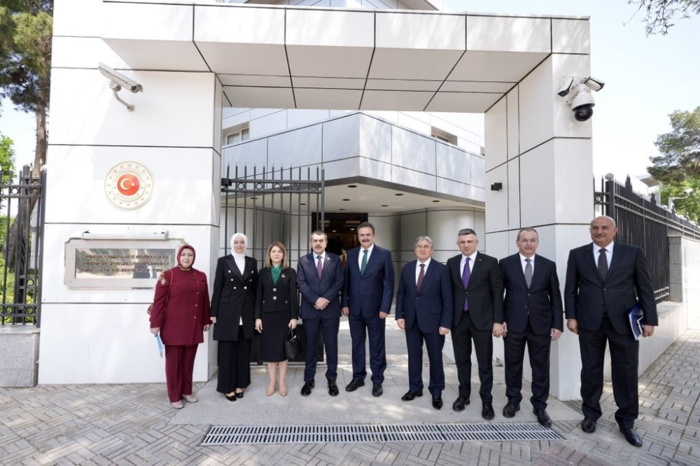 Bakan Tekin Türkmenistan’da: Eğitim iş birliği görüşüldü