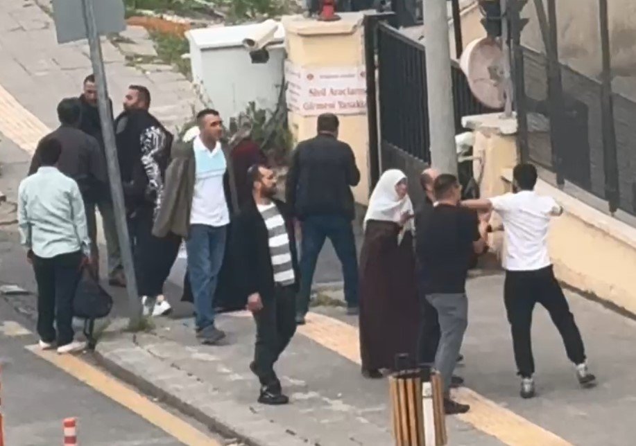 Diyarbakır adliye önü savaş alanına döndü