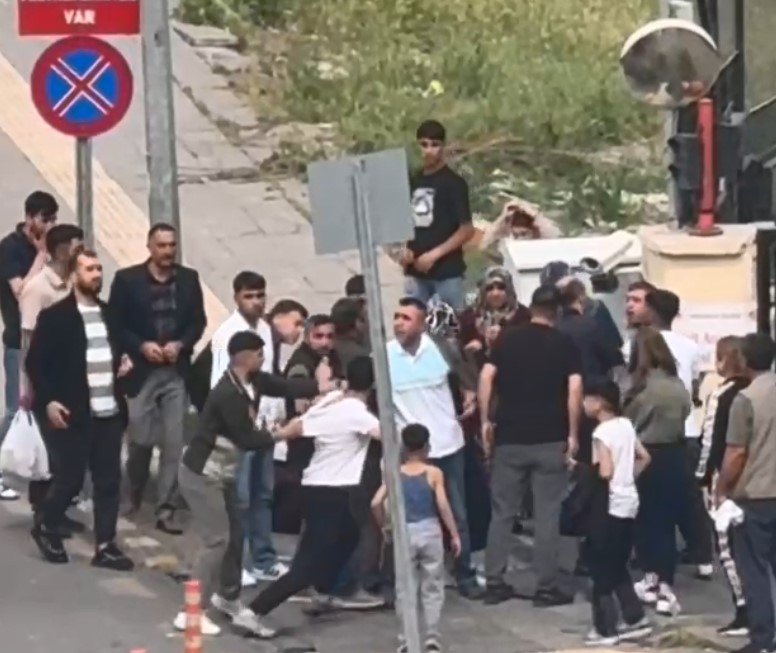 Diyarbakır adliye önü savaş alanına döndü