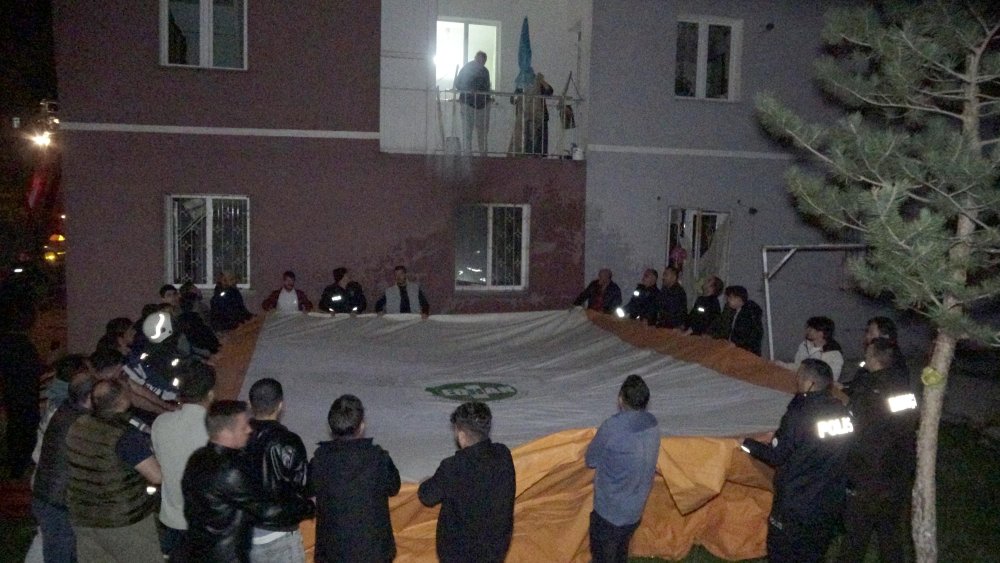 Erzurum'da eşine kızıp evi ateşe verdi! Korkunç planı mahalleyi ayağa kaldırdı