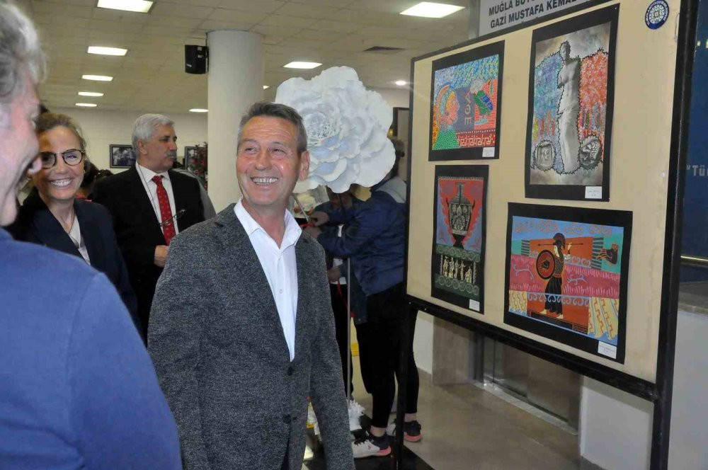 MTK Koleji’nden "genç karyalılar" resim sergisi