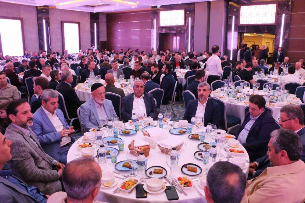 Diyarbakırlı hayırsever iş adamı, binlerce kişiyi ağırladı