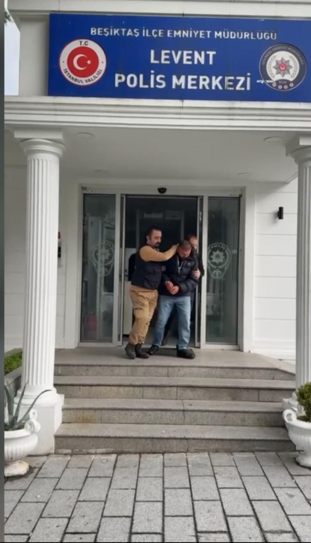 İstanbul’da gece kulübünde hesap kavgası: Kurşunlar yağmuruna tuttu