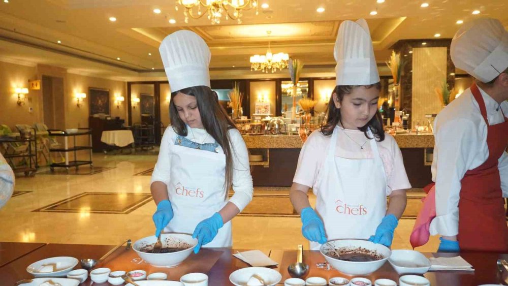 Minik şefler Cupcake Workshop’ta buluştu