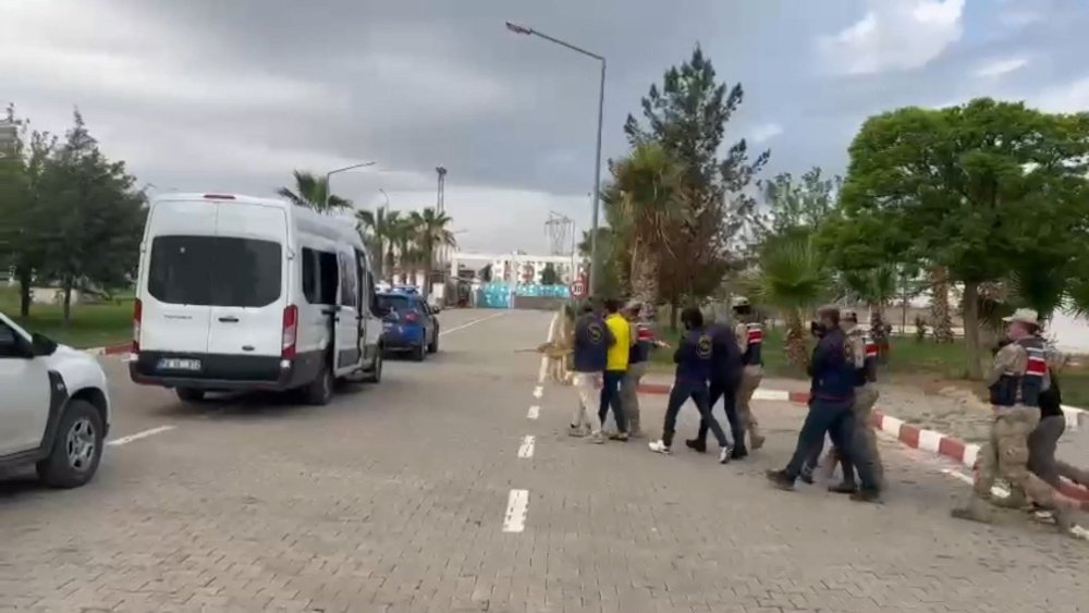 Şanlıurfa’da dolandırıcı çetesi çökertildi: 5 tutuklama!