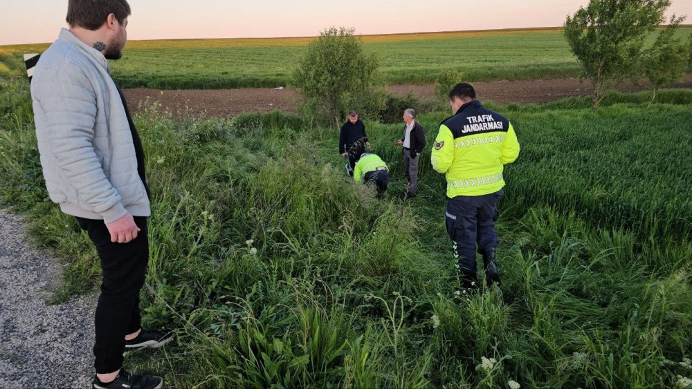 Edirne'de feci kaza! Motosiklet metrelerce sürüklendi: 1 ölü