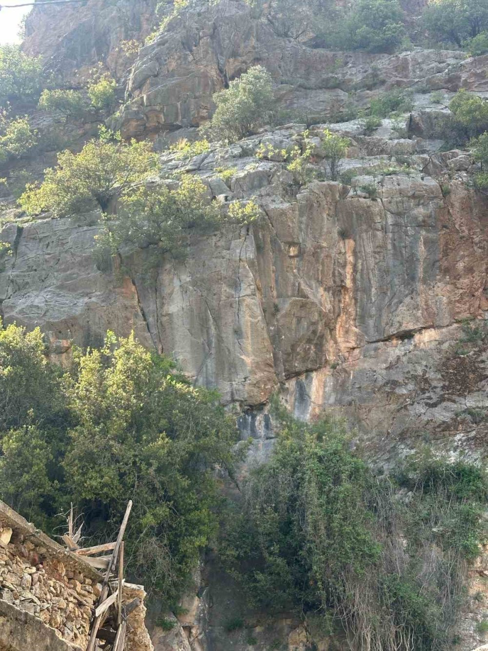 Kapuzbaşı Şelaleleri’nde nefes kesen kurtarma!