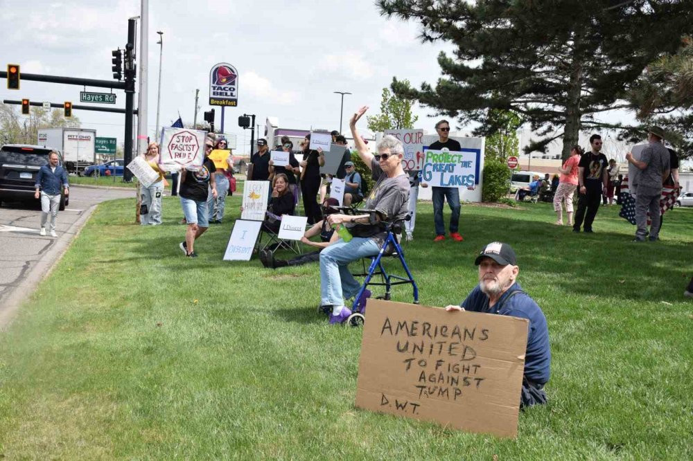 Trump, başkanlığının 100. gününü Michigan’da kutladı