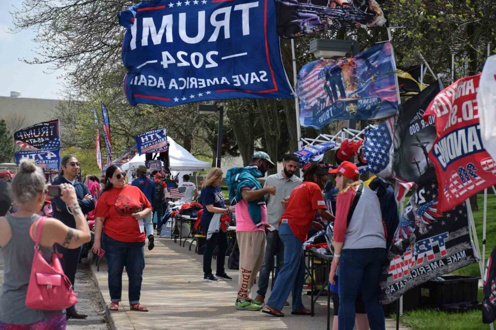 Trump, başkanlığının 100. gününü Michigan’da kutladı