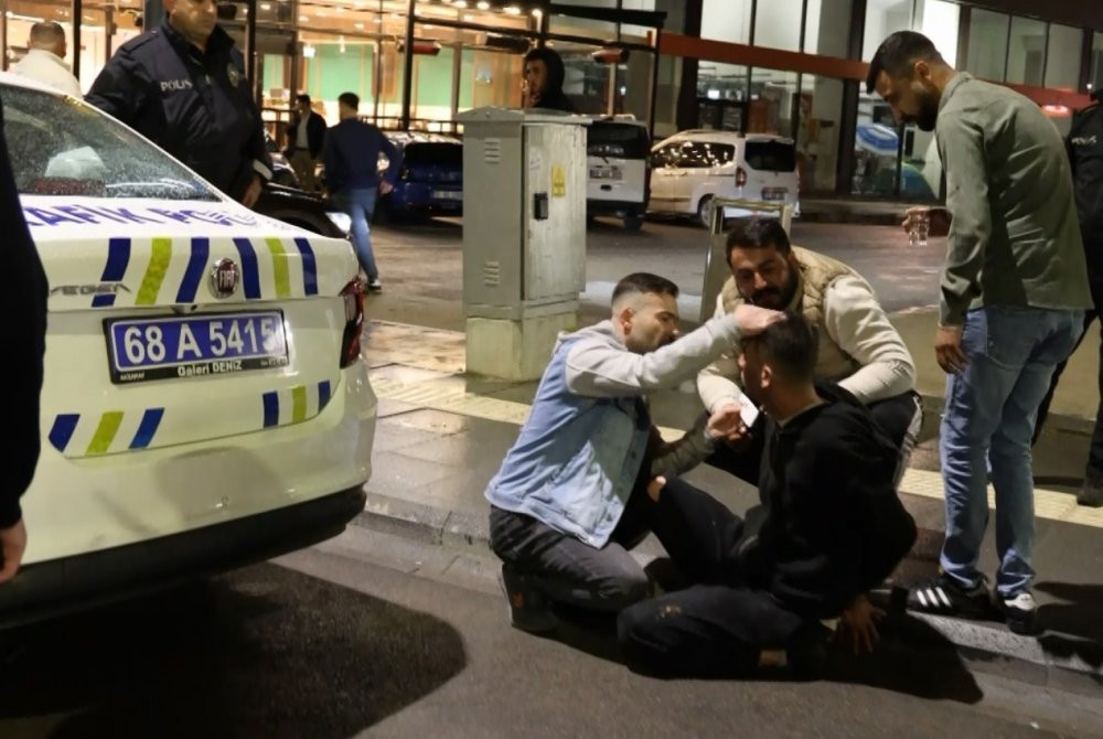 Alkolü fazla kaçırdı polisleri canından bezdirdi! ‘Yeter’ deyip gereğini yaptılar