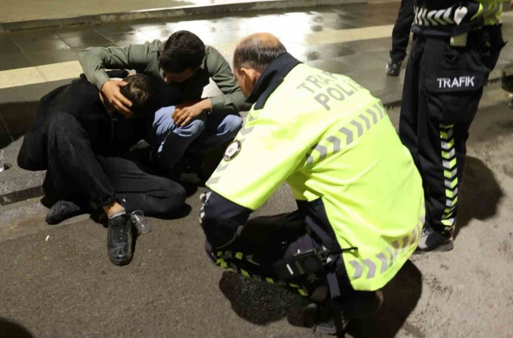 Alkolü fazla kaçırdı polisleri canından bezdirdi! ‘Yeter’ deyip gereğini yaptılar