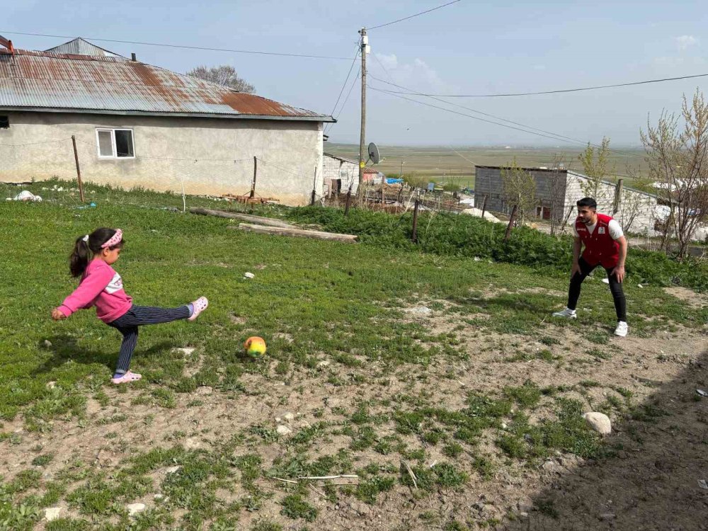 Kızılay'dan Ağrılılara yardım eli