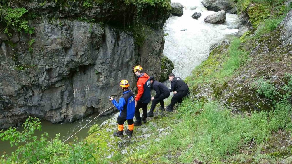 Ordu Küpkaya Kanyonu’nda acı son: Gizem’in cansız bedenine ulaşıldı