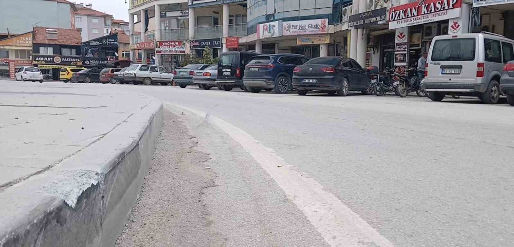 Alkollü kadın sürücü kontrolü kaybetti! Kaza anı saniye saniye görüntülendi